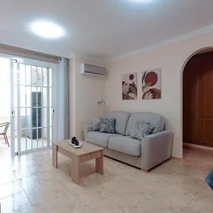 Apto Ache, Acogedor De 66 M Con Terraza, Aire Acondicionado Y Parking Privado Gratuito , Los Abrigos Hiszpania