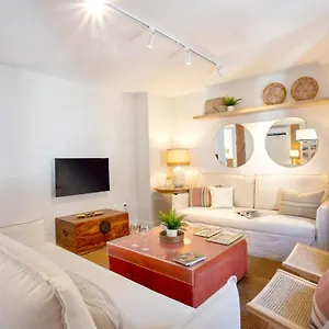 Apartment Genteel Larios, Málaga